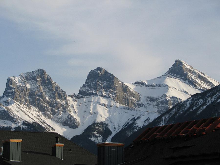 Canmore Crossing Exterior photo